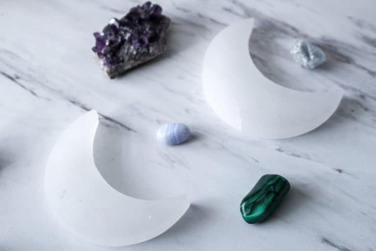 How To Cleanse Selenite (Plus One Mistake You Shouldn’t Make!)