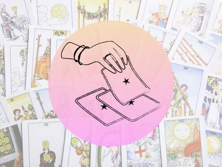 5 best tarot decks for small hands